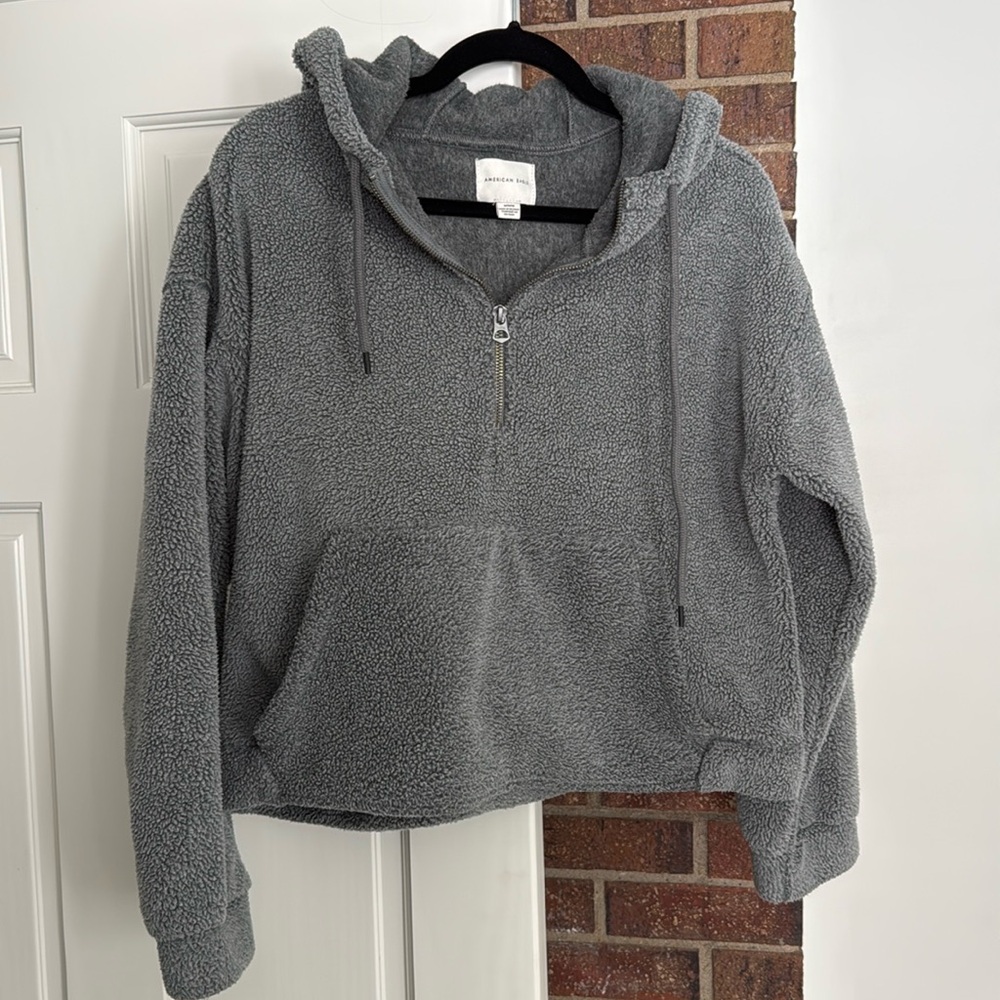 American Eagle Sherpa cropped hoodie